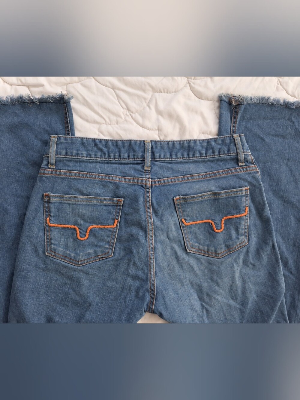 Kimes Ranch Lola Raw Hem Jeans Women’s 6/34 Mid Rise Wide Flare Western